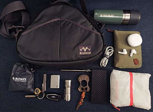 她們眼中的奇怪玩意，老少年們的心頭好